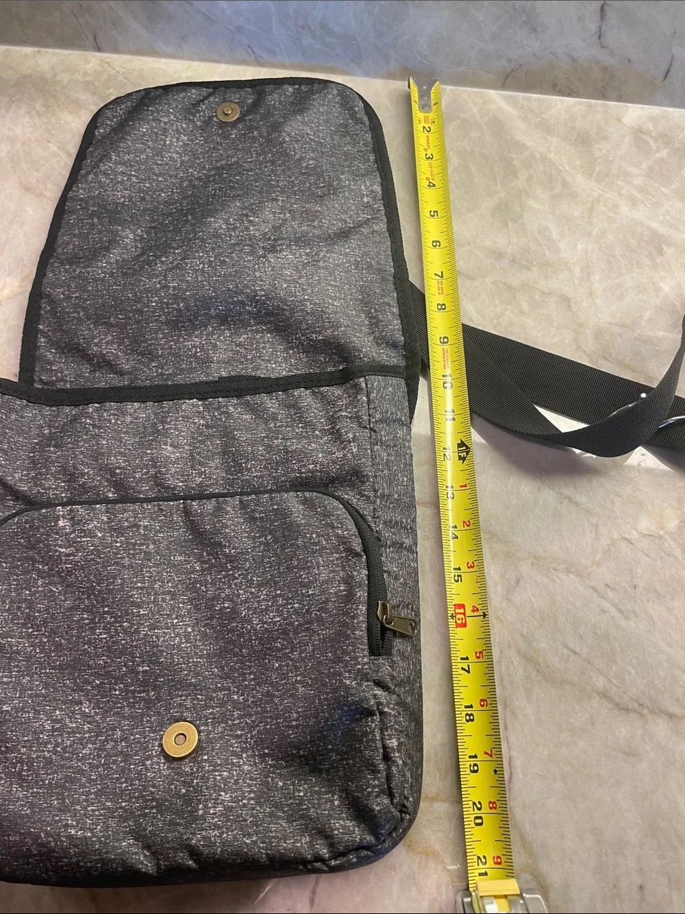 Eddie Bauer Men's Gray Crossbody Messenger Bag - Adjustable Strap + zipper walle